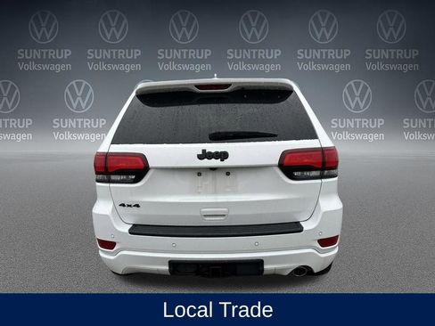 Used 2018 Jeep Grand Cherokee Altitude image 5