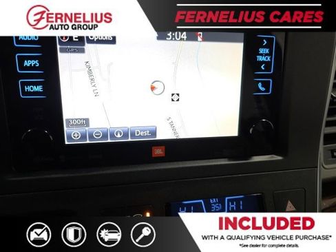 Used 2017 Toyota Sienna Limited Premium image 32