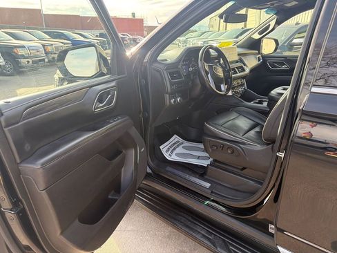 Used 2021 GMC Yukon XL SLT image 9