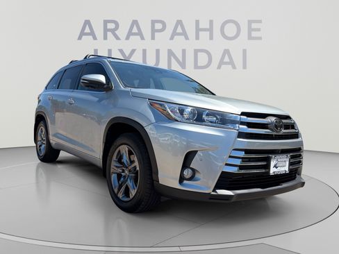 Used 2018 Toyota Highlander Limited Platinum AWD/4WD image 7