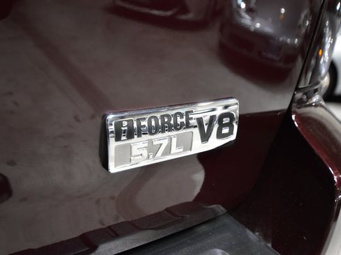 Used 2017 Toyota Sequoia SR5 image 12