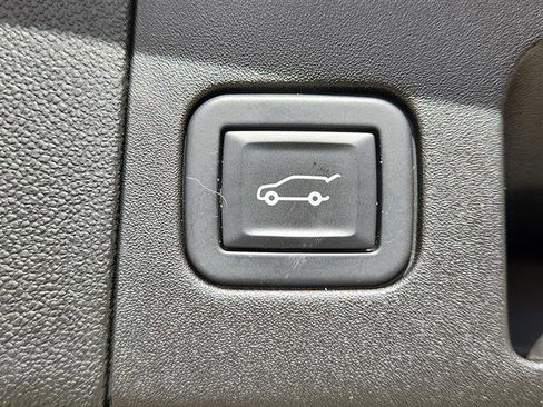 Used 2021 Cadillac XT5 Sportv w/ LPO, Floor Liner Package image 25