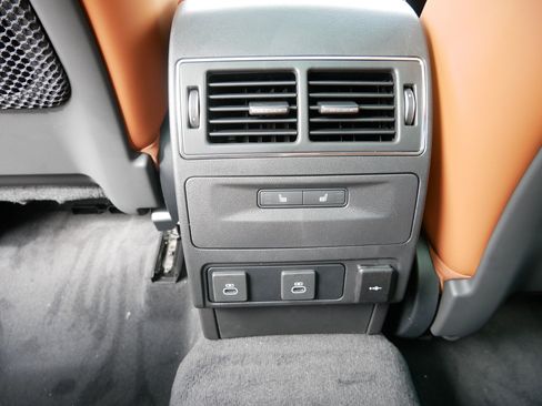 New 2026 Jaguar F-PACE R-Dynamic S image 7