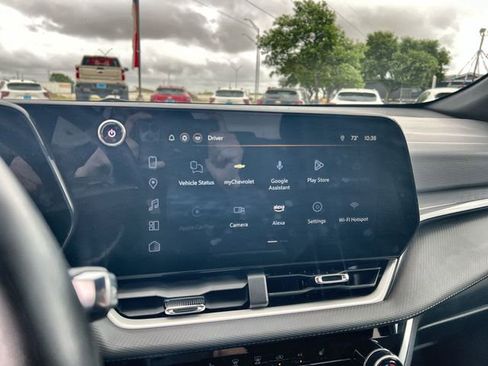 Certified 2025 Chevrolet Equinox LT image 13