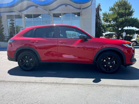 New 2026 Honda HR-V Sport image 4