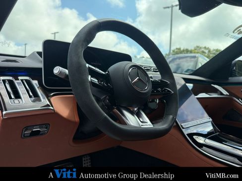 Used 2025 Mercedes-Benz S 63 AMG S image 17