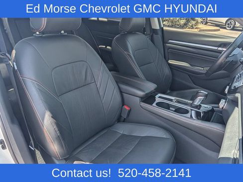 Used 2023 Nissan Altima 2.5 SR w/ SR Premium Package FWD image 12
