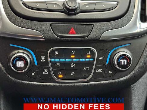 Used 2019 Chevrolet Equinox LT image 34