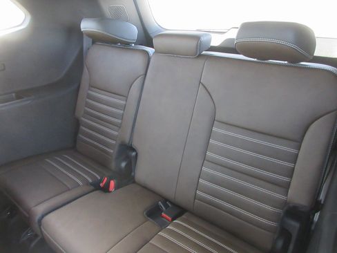 New 2026 GMC Acadia Denali Ultimate image 14