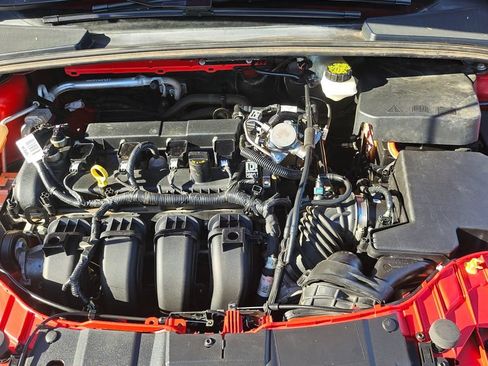 Used 2017 Ford Focus SE FWD image 38