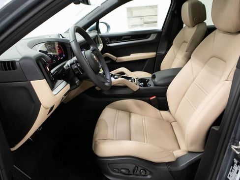 New 2026 Porsche Cayenne S AWD/4WD image 16