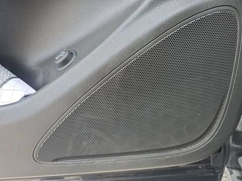 Used 2020 Buick Envision Essence AWD/4WD image 24
