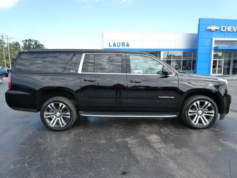 Used 2019 GMC Yukon XL SLT AWD/4WD image 4