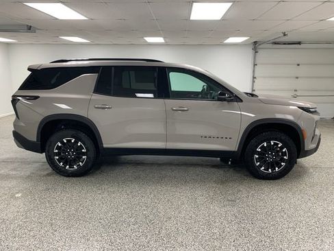 New 2026 Chevrolet Traverse Z71 w/ Driver Confidence Package image 8