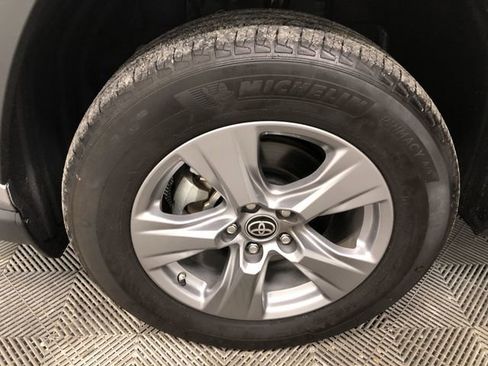 Used 2023 Toyota RAV4 LE AWD/4WD image 27