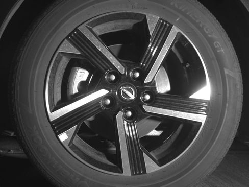 Used 2025 Nissan Sentra SV FWD image 12