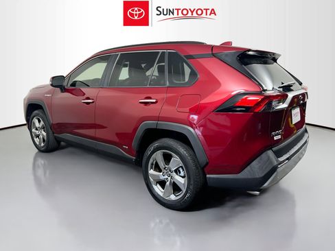 Used 2020 Toyota RAV4 Limited image 6