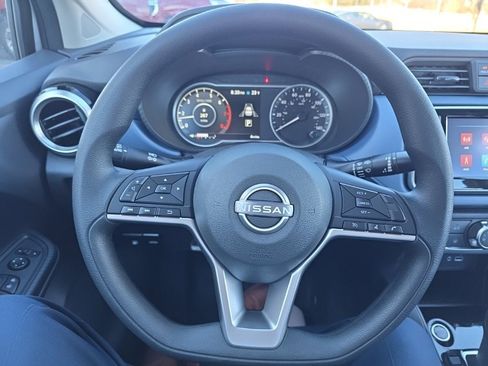 New 2025 Nissan Versa SV image 18