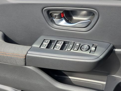 Used 2025 Honda Pilot Sport image 28