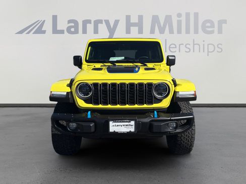 Used 2024 Jeep Wrangler Unlimited Rubicon 4xe AWD/4WD image 8