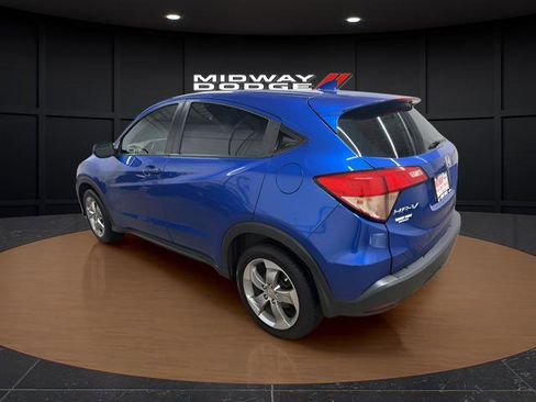 Used 2018 Honda HR-V LX image 3