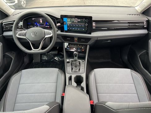 New 2026 Volkswagen Jetta SE image 24