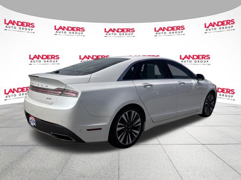 Used 2019 Lincoln MKZ Reserve FWD image 3