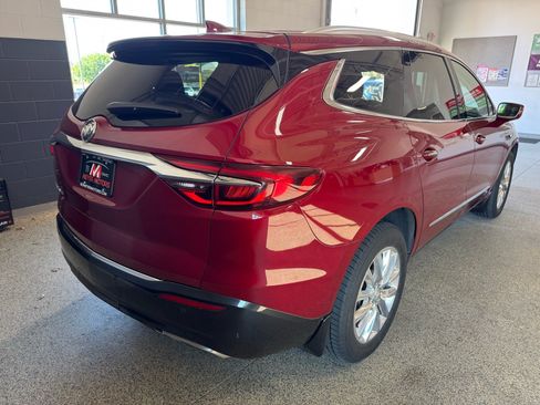 Used 2020 Buick Enclave Premium w/ Sun and Sites Package AWD/4WD image 5