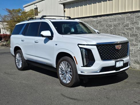 New 2026 Cadillac Escalade Luxury image 12