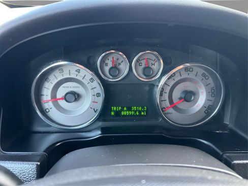 Used 2010 Ford Edge Limited FWD image 19