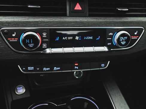 Used 2023 Audi A4 2.0T Premium Plus image 25