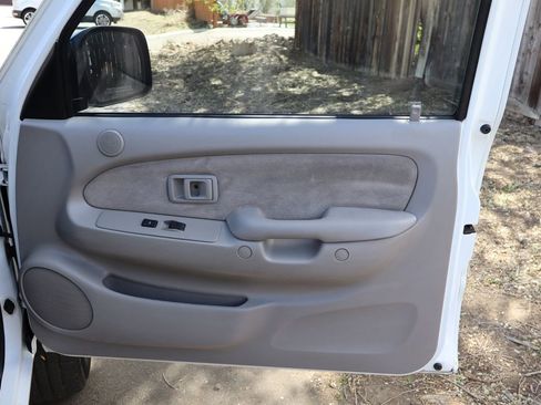 Used 2001 Toyota Tacoma 4x4 Xtracab V6 image 23