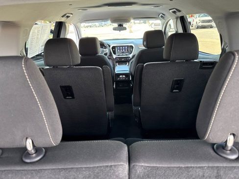Used 2023 GMC Acadia SLE w/ Driver Convenience Package FWD image 25