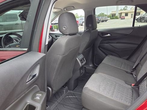 Used 2024 Chevrolet Equinox LT w/ LPO, Floor Liner Package FWD image 8