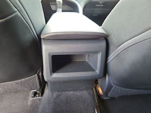 Used 2021 Toyota Camry SE image 21