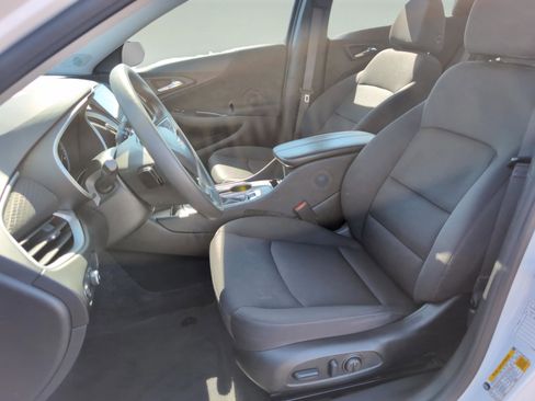 Used 2024 Chevrolet Malibu LT image 16