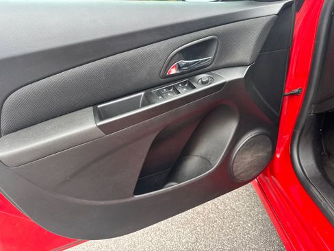Used 2014 Chevrolet Cruze LTZ w/ RS Package FWD image 11