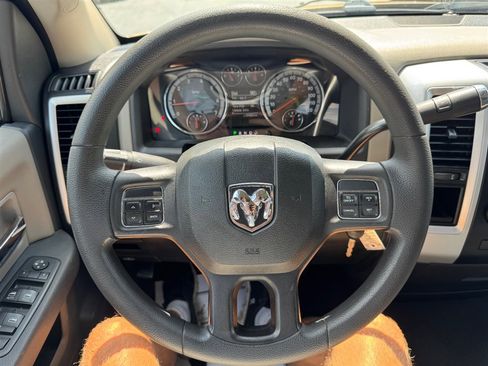 Used 2012 RAM 1500 Classic SLT RWD image 11