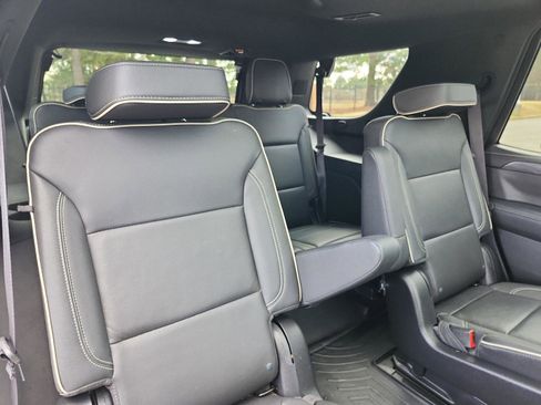 Certified 2022 GMC Yukon SLT w/ SLT Premium Package image 10