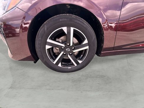 Used 2025 Nissan Sentra SV FWD image 9