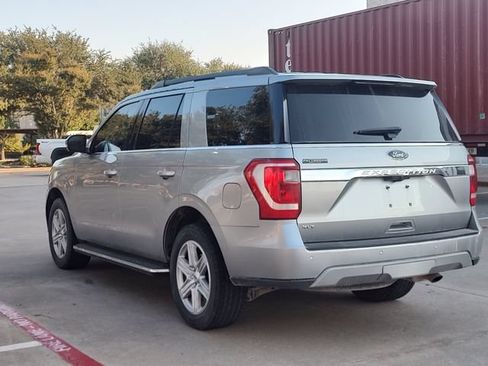 Used 2020 Ford Expedition XLT w/ Equipment Group 202A RWD image 5