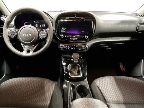 Used 2023 Kia Soul S image 18