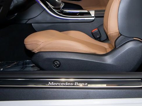 Used 2026 Mercedes-Benz CLE 300 4MATIC Cabriolet image 17