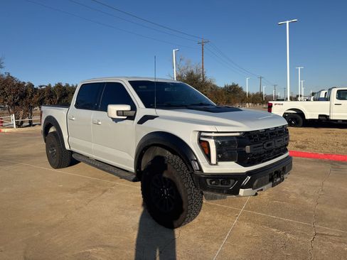 Used 2025 Ford F150 Raptor image 9