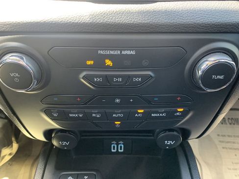 Used 2023 Ford Ranger XLT w/ Equipment Group 301A Mid AWD/4WD image 21