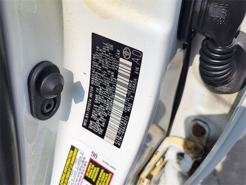 Used 2019 Toyota Corolla LE image 30