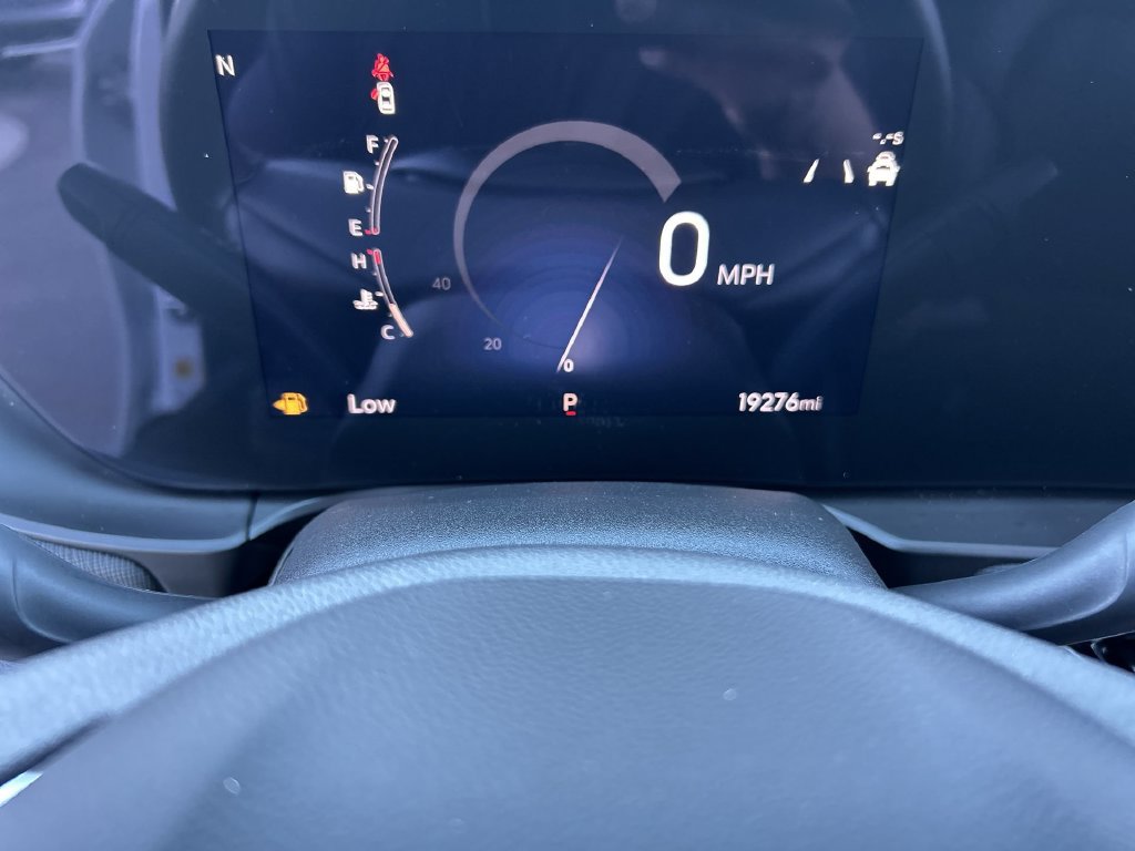 Used 2025 Buick Envista Sport Touring w/ Convenience I Package FWD image 11