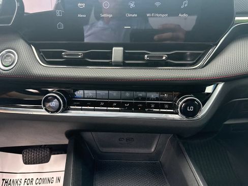 Used 2025 Chevrolet Equinox RS w/ Safety and Technology Package AWD/4WD image 22
