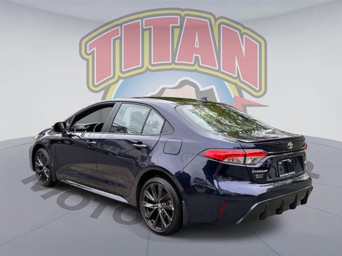 Used 2023 Toyota Corolla SE FWD image 3