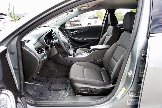 Used 2025 Chevrolet Malibu RS FWD image 21
